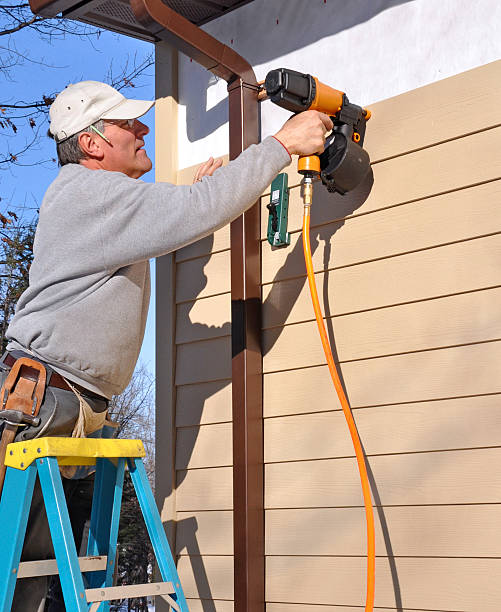 Best Fascia and Soffit Installation  in West Bend, WI